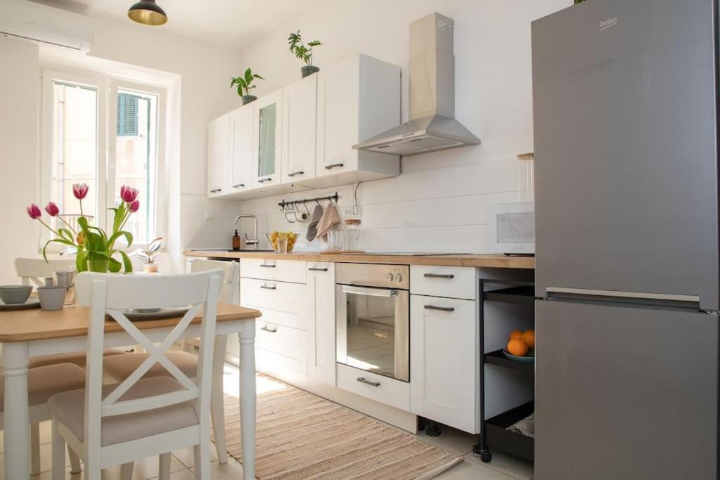 ספליט Brand New City Center Apartment Nostalgija מראה חיצוני תמונה