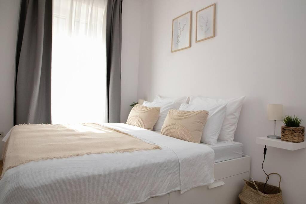 ספליט Brand New City Center Apartment Nostalgija מראה חיצוני תמונה